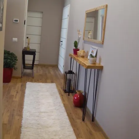 Arcobaleno - 2 Min Walk To Bernina Express Bed & Breakfast