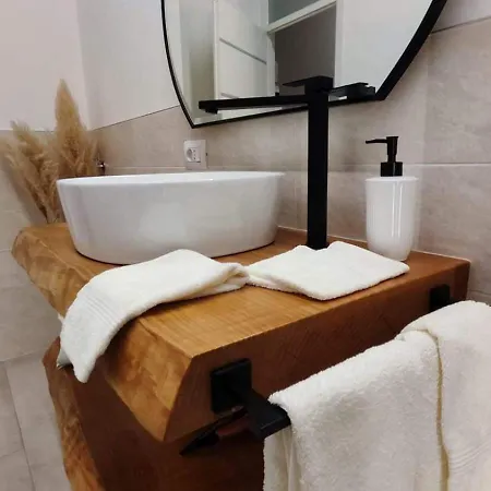 Bed & Breakfast Arcobaleno - 2 Min Walk To Bernina Express Tirano