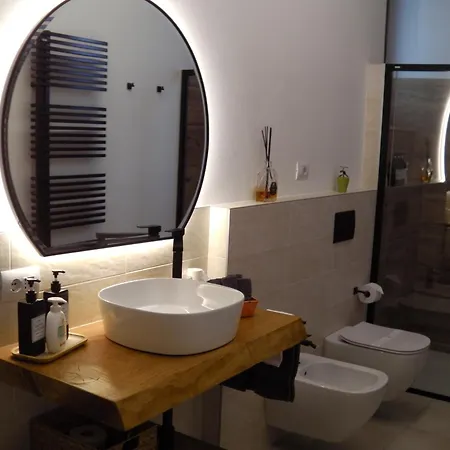 Arcobaleno - 2 Min Walk To Bernina Express Bed & Breakfast